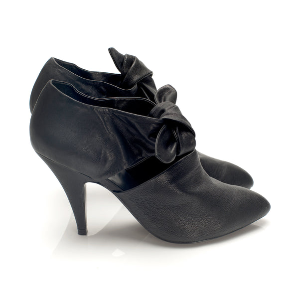 K602 leather pumps; black