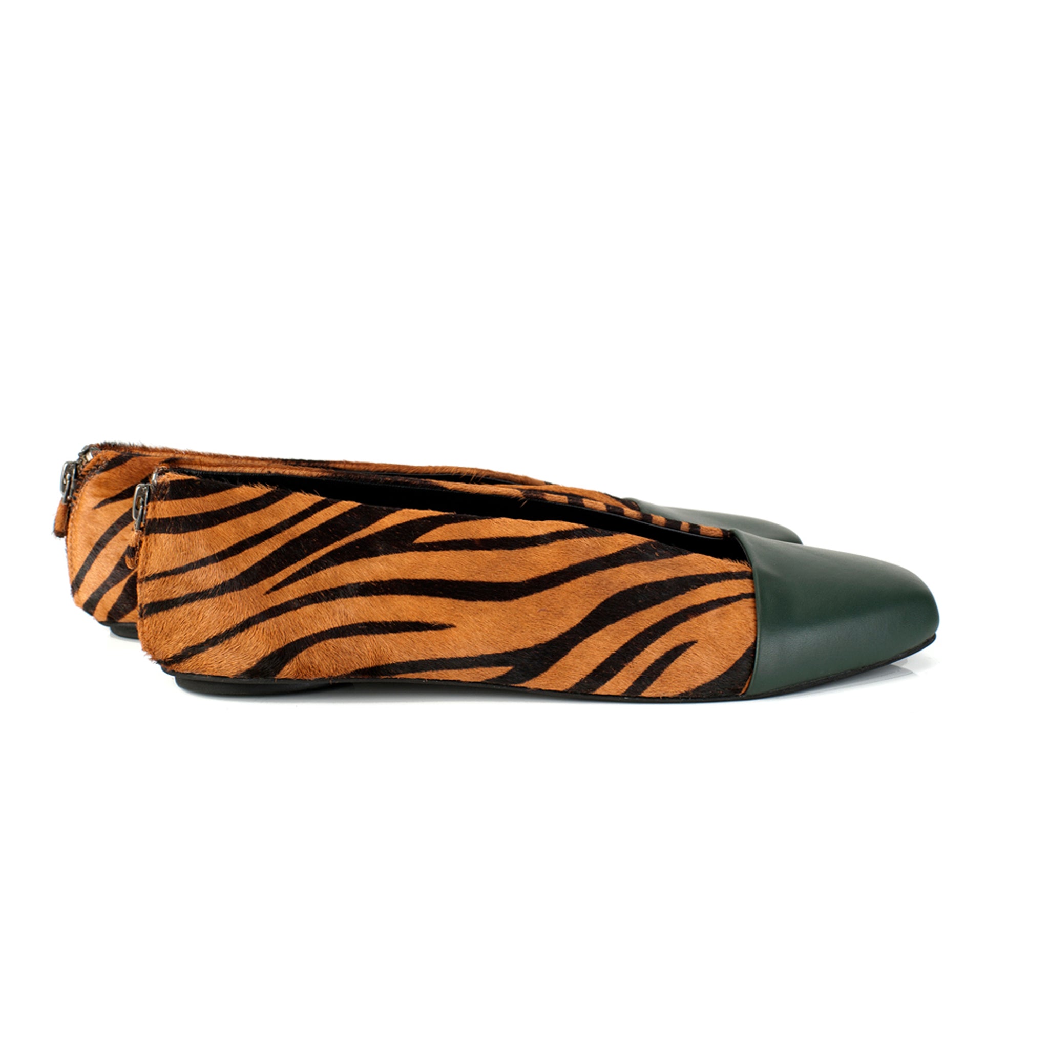 K622 leather loafers; green and tan zebra