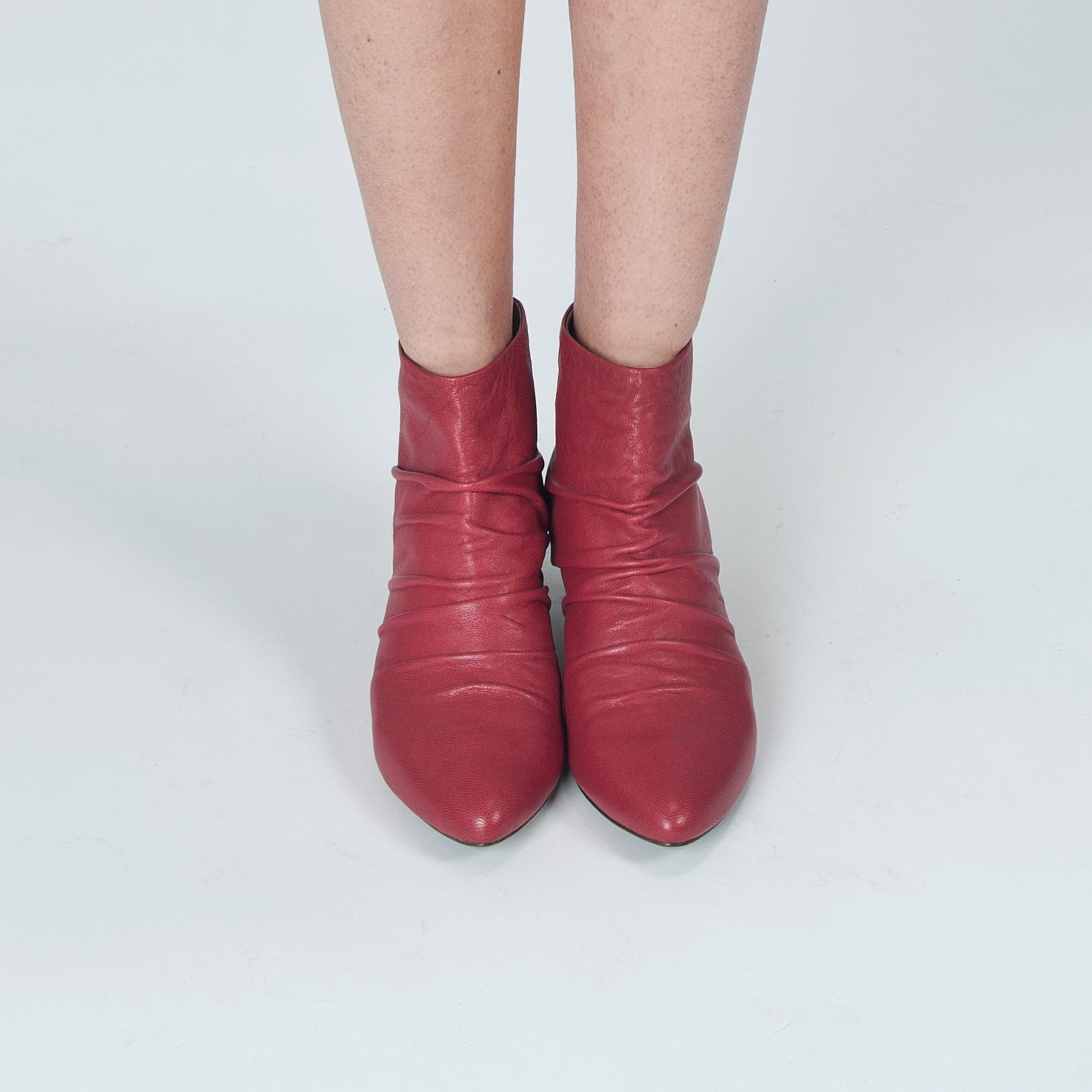 K623 leather boots; raspberry