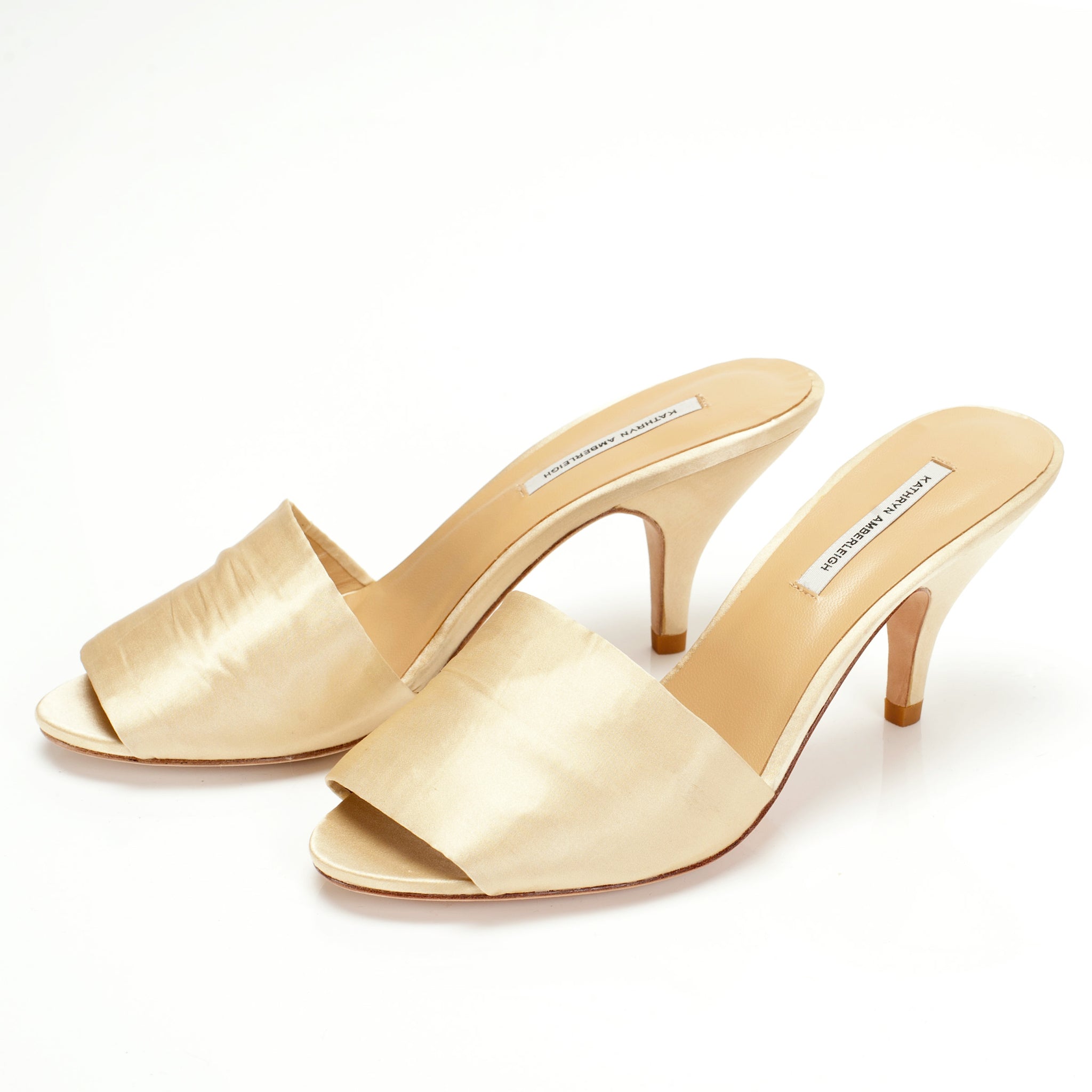 K654 silk slides; custard